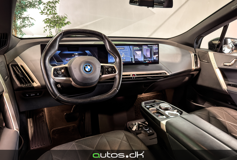 BMW iX xDrive40 Sport 5d