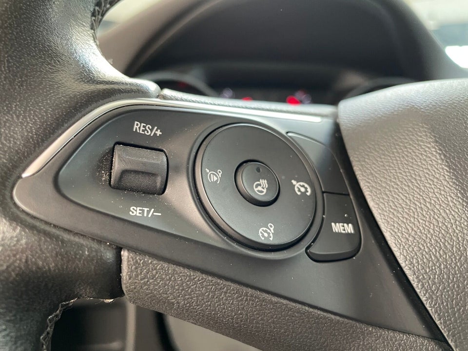 Opel Crossland 1,2 T 130 Elegance aut. 5d