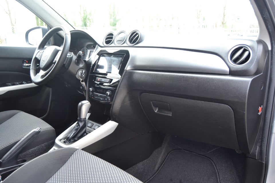 Suzuki Vitara 1,6 Active aut. 5d