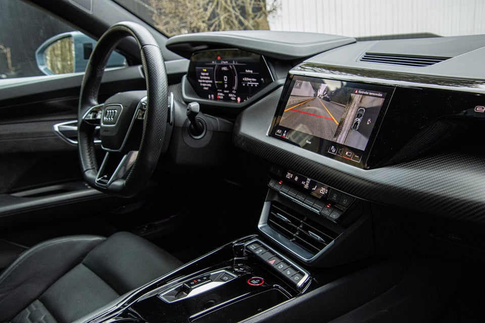 Audi e-tron GT quattro 4d