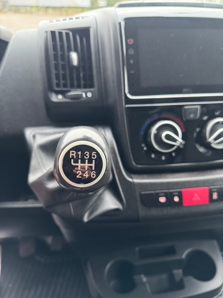 Fiat Ducato 35 2,3 MJT 160 Box m/lift 2d