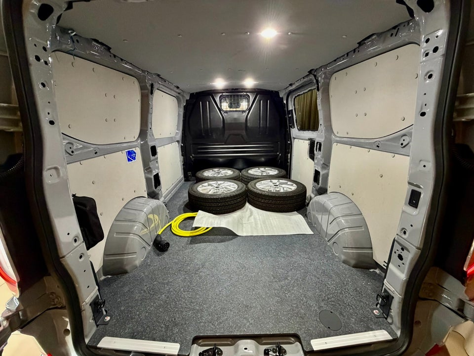 VW e-Transporter 64 Edition Kassevogn SWB