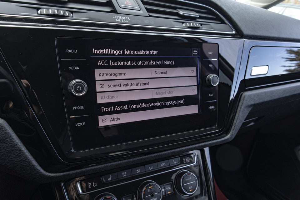 VW Touran 2,0 TDi 150 Highline DSG 7prs 5d