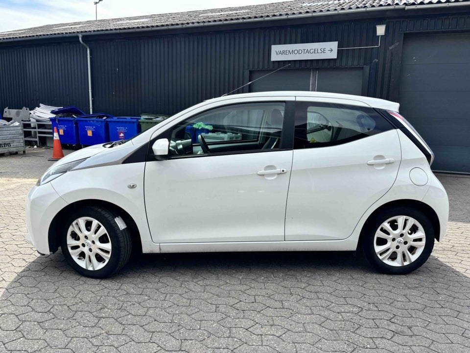 Toyota Aygo 1,0 VVT-i x-change 5d