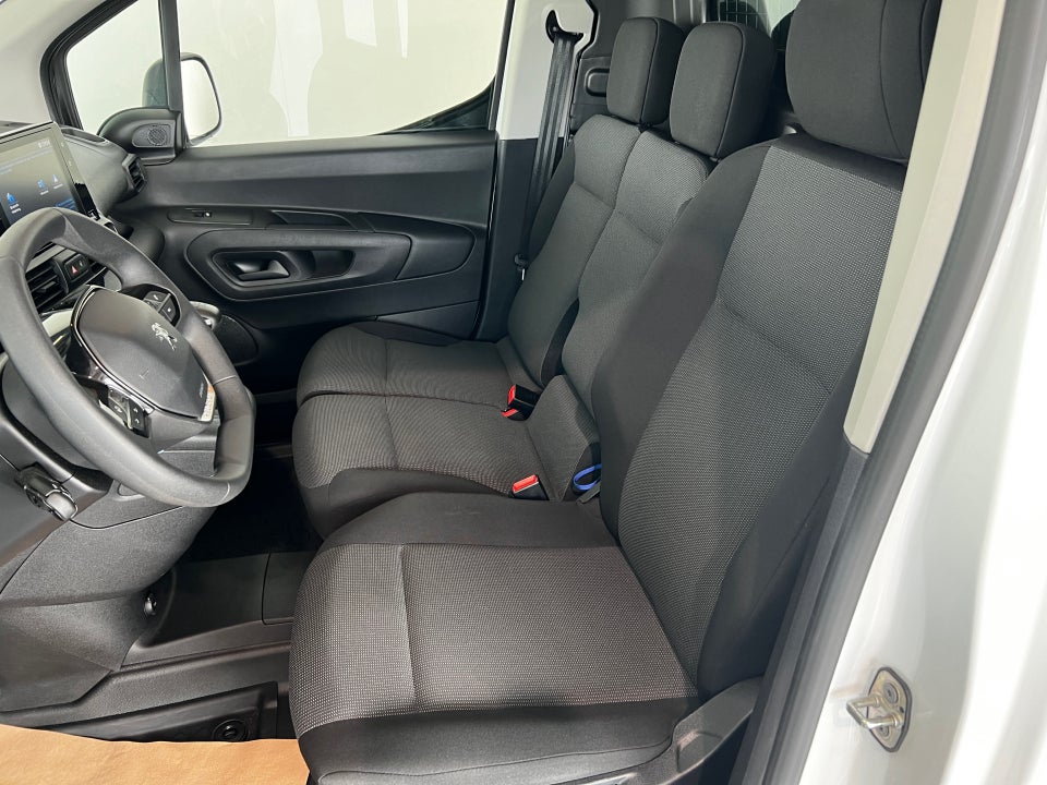 Peugeot Partner 1,2 PureTech 110 L1V1 Plus Van