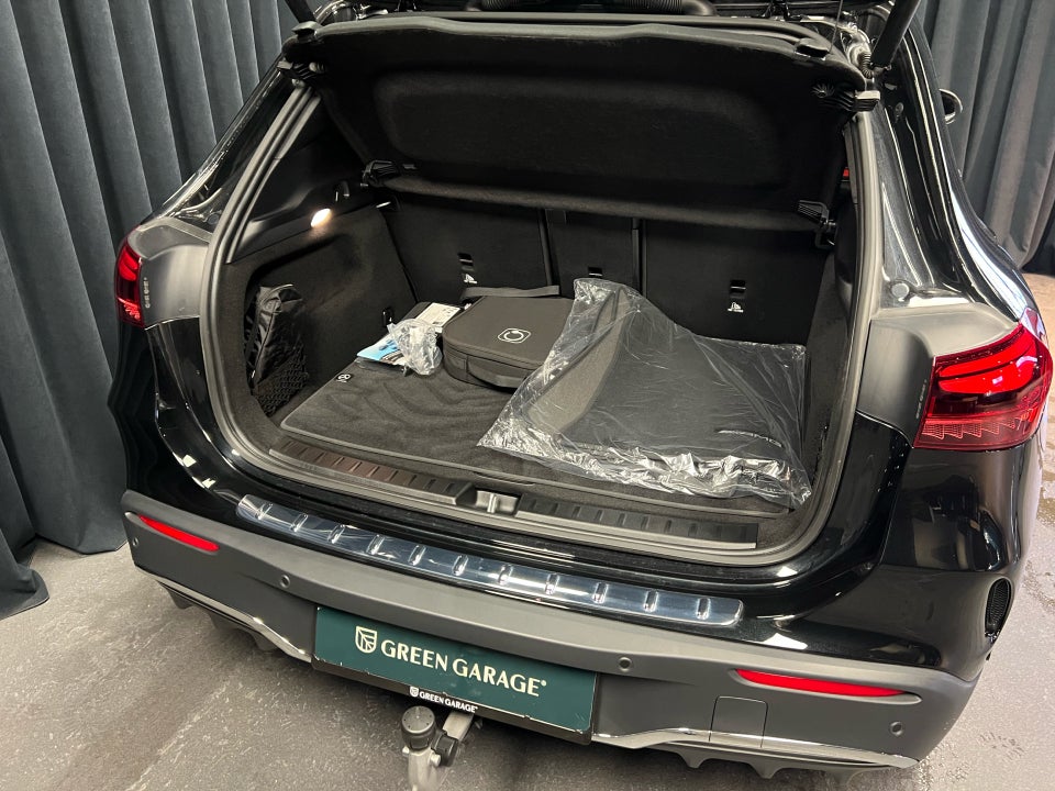 Mercedes EQA250+ AMG Advance 5d