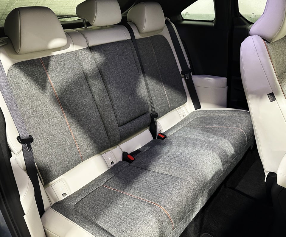 Mazda MX-30 e-SkyActiv First Edition 5d