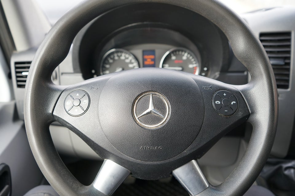 Mercedes Sprinter 316 2,2 CDi R3 Mandskabsvogn m/lad 4d