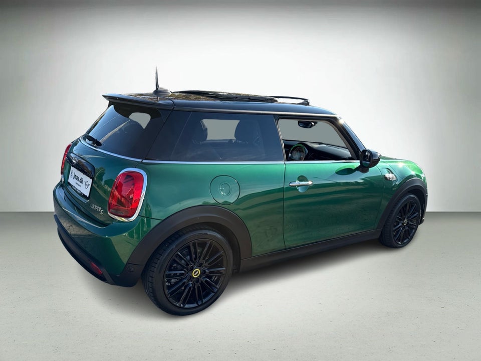 MINI Cooper SE Classic Trim 3d