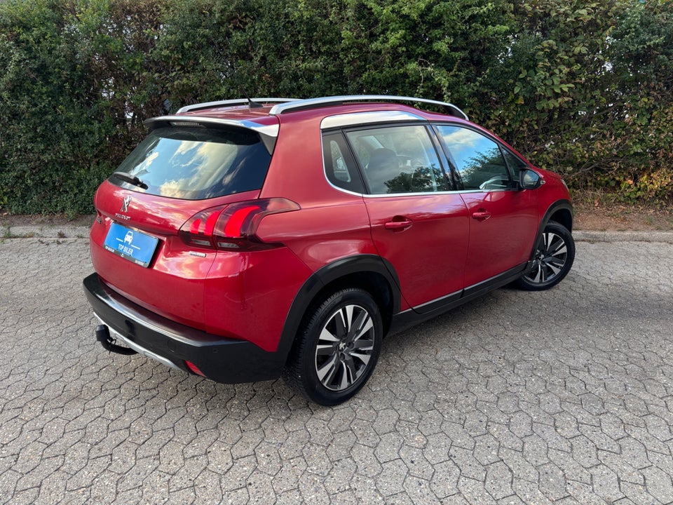 Peugeot 2008 1,2 e-THP 110 Allure 5d