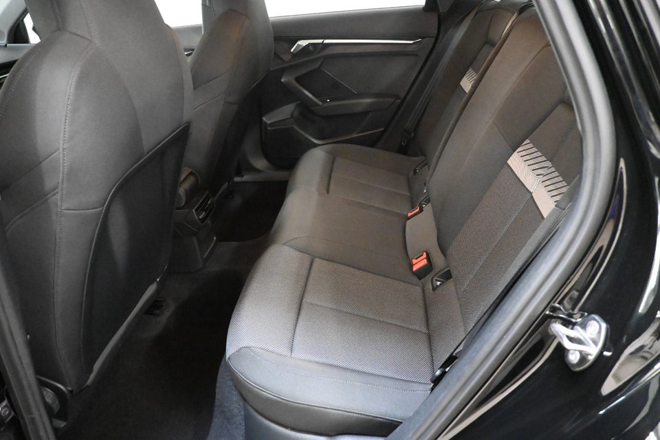 Audi A3 35 TFSi Prestige S-tr. 4d