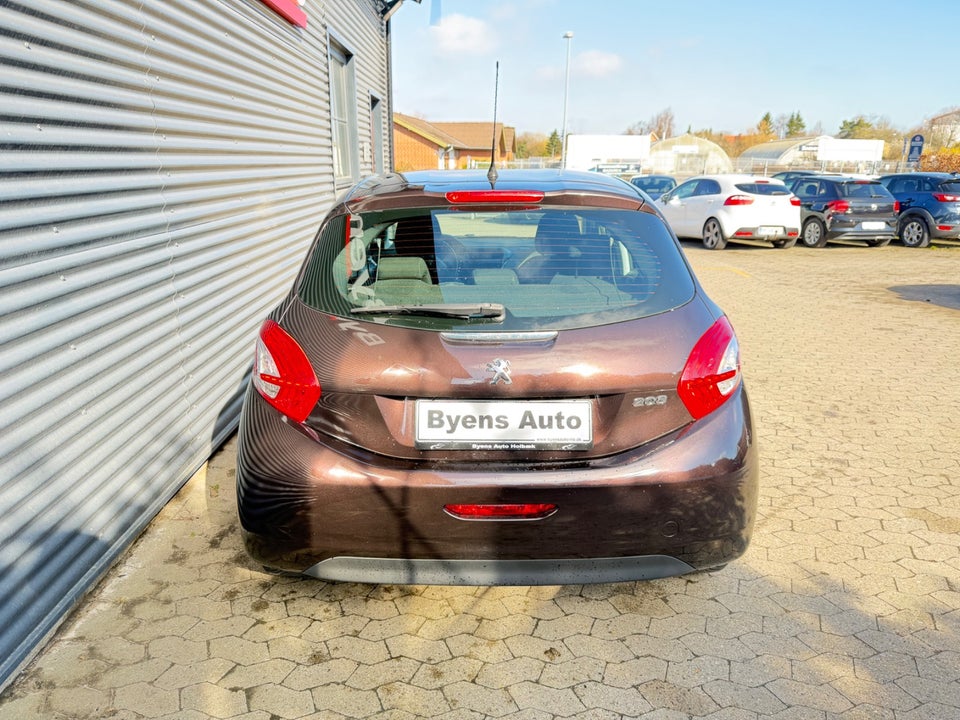 Peugeot 208 1,0 VTi Access 5d