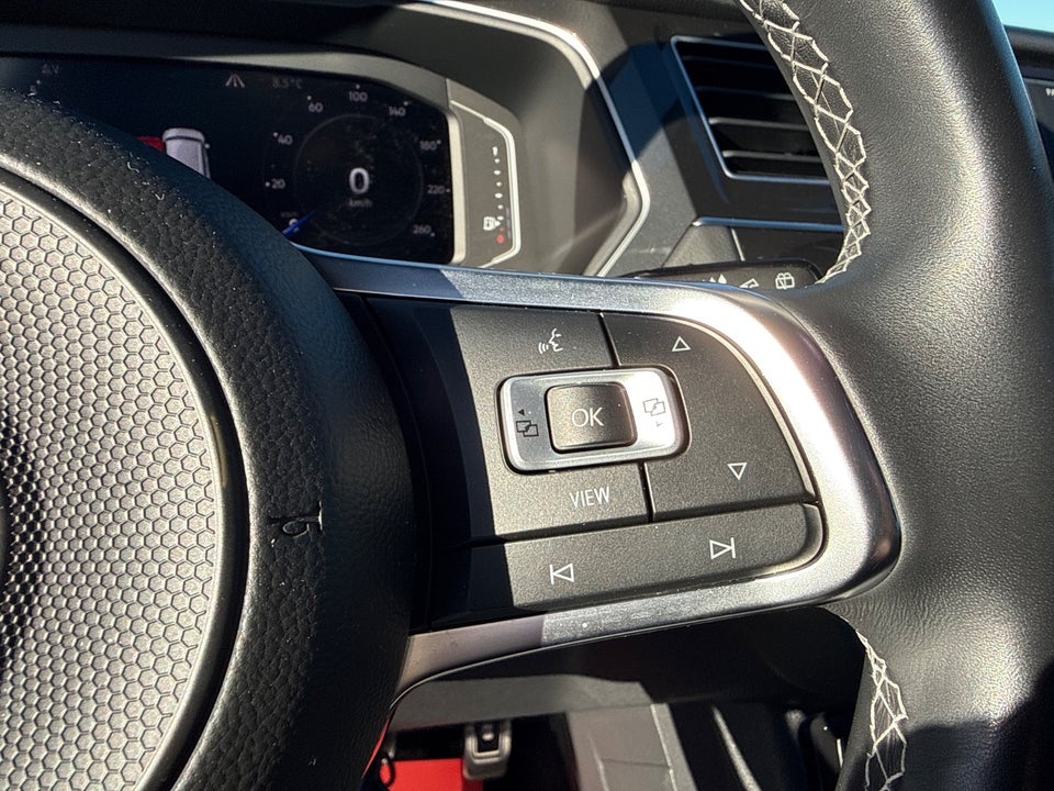VW Tiguan 2,0 TSi 190 R-line DSG 4Motion Van 5d