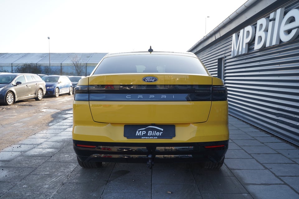 Ford Capri 77 Premium Extended Range 5d