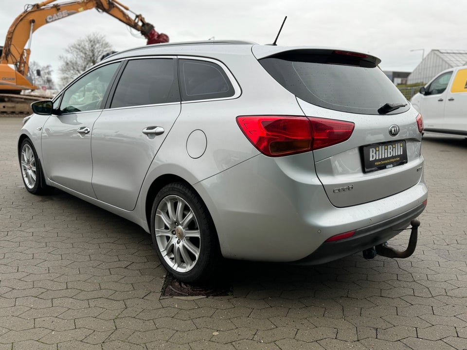 Kia Ceed 1,6 CRDi 128 World Cup SW 5d