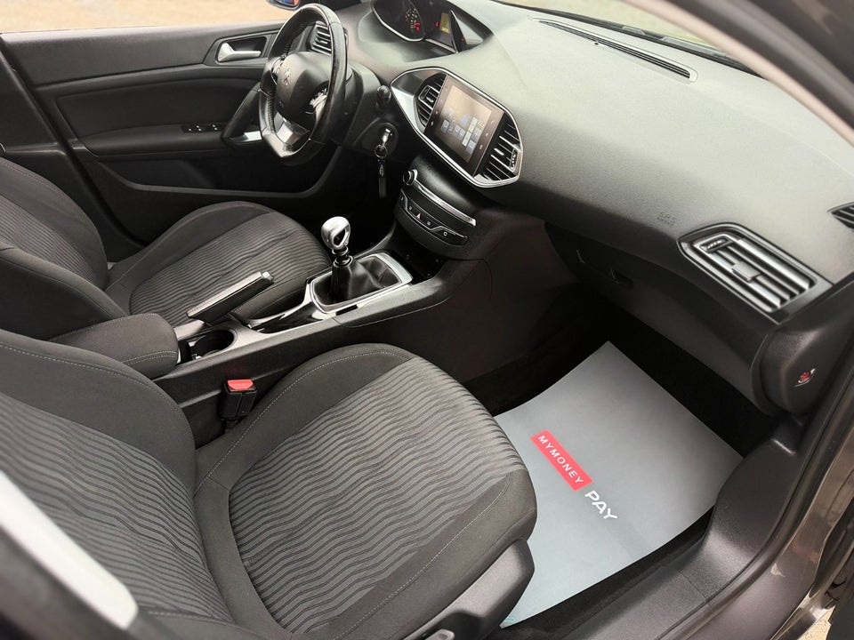 Peugeot 308 1,6 BlueHDi 120 Allure SW 5d