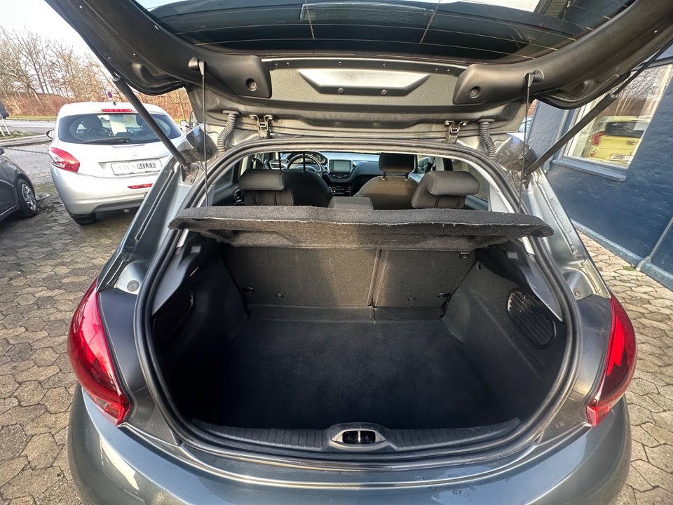 Peugeot 208 1,6 BlueHDi 100 Allure Sky 5d