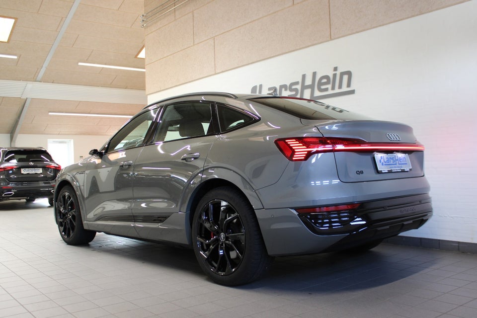 Audi Q8 e-tron 55 S-line Sportback quattro 5d