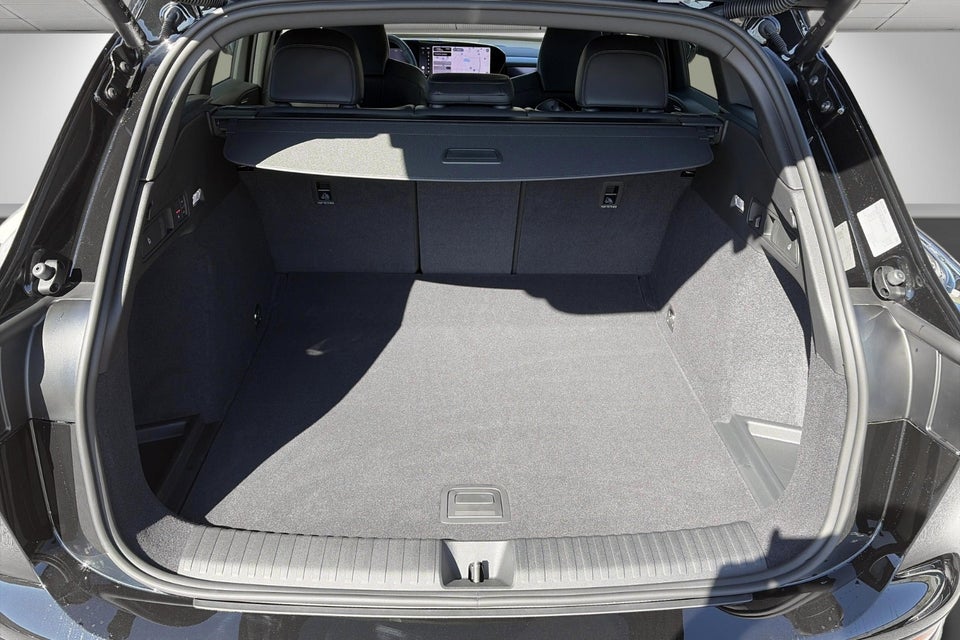 Audi Q6 e-tron S-line plus quattro 5d