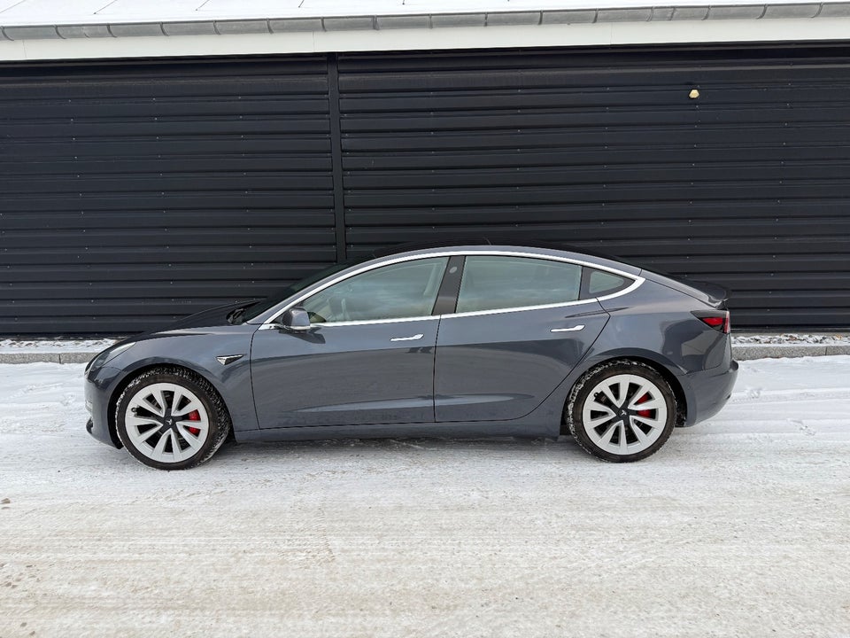 Tesla Model 3 Performance AWD 4d
