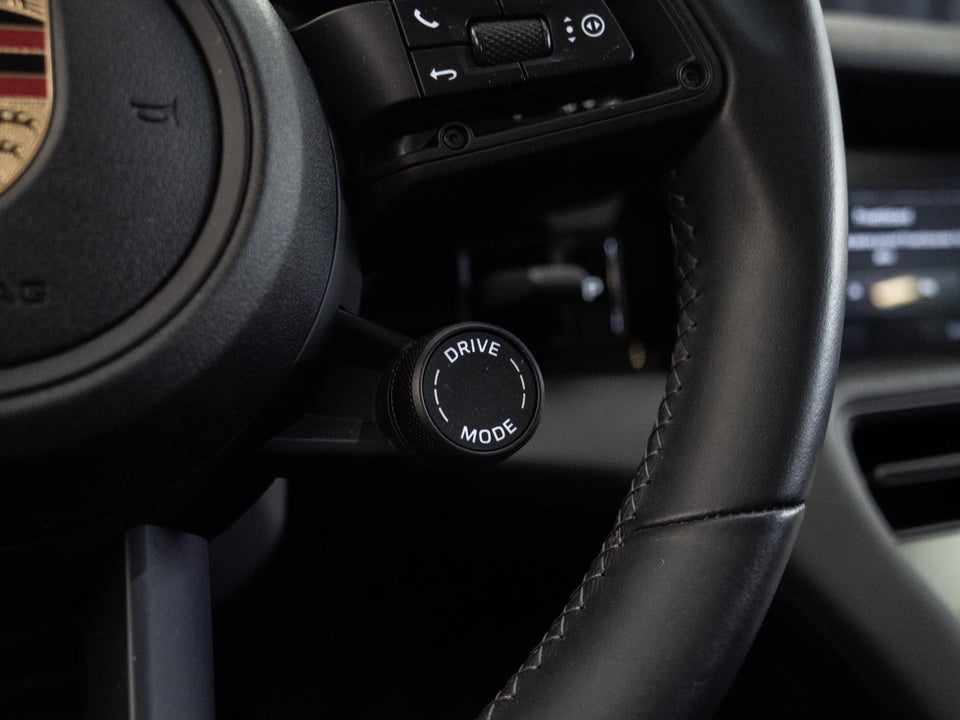 Porsche Taycan Performance+ 4d