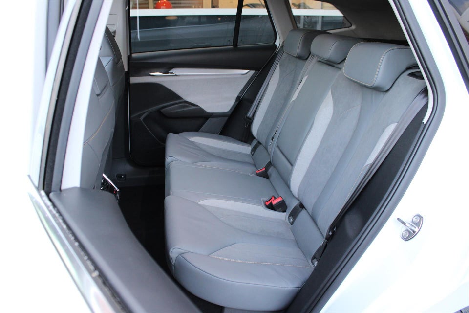 Skoda Enyaq 80x iV 5d