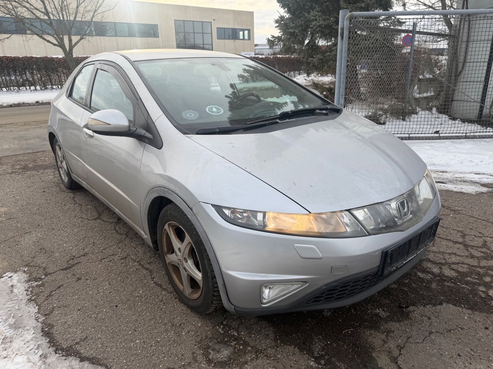 Honda Civic 1,8 Sport 5d