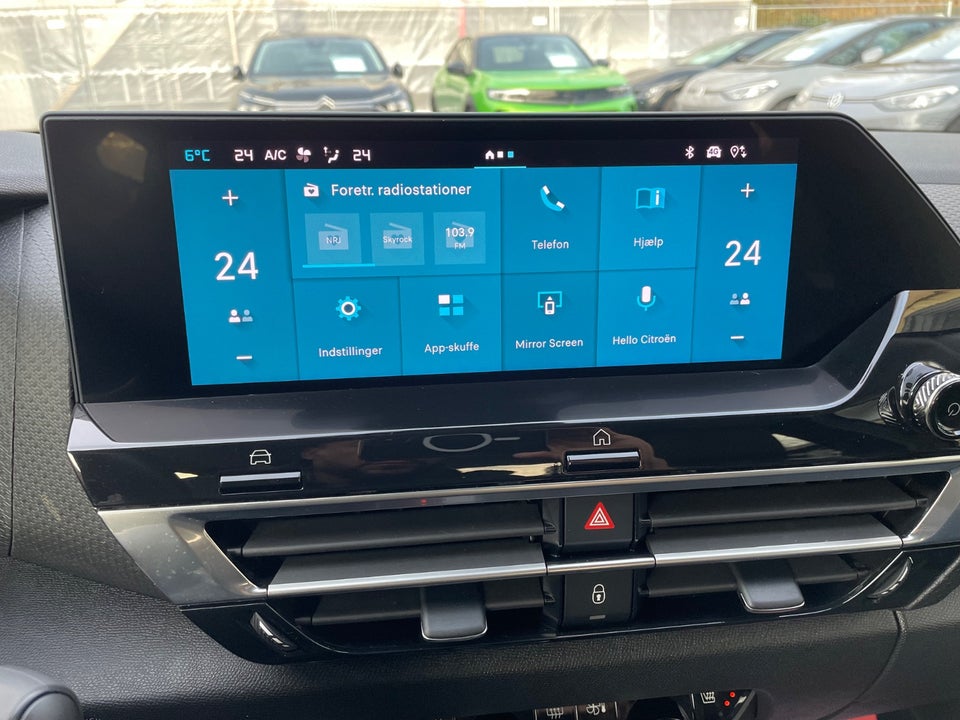 Citroën ë-C4 X 50 Shine 4d