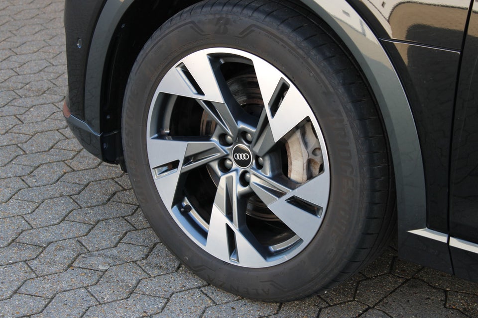 Audi e-tron 55 Advanced quattro 5d