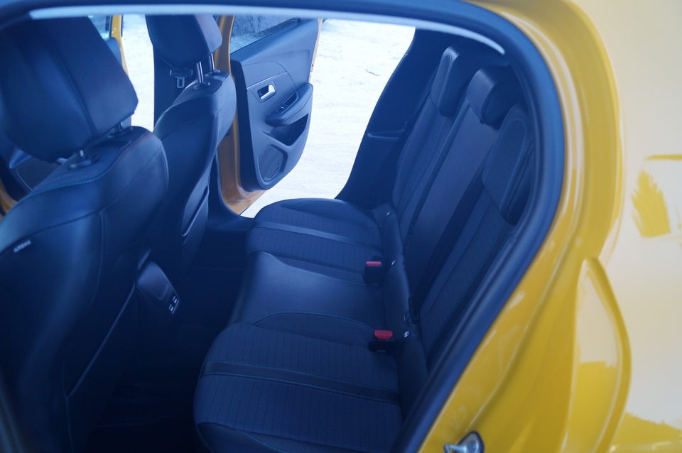 Peugeot 208 1,5 BlueHDi 100 Allure 5d