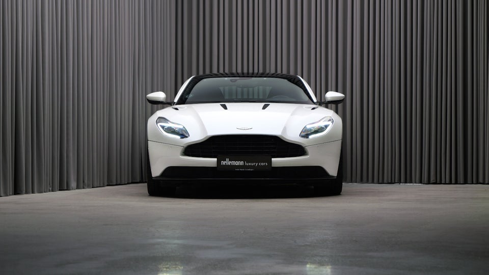 Aston Martin DB11 5,2 V12 Coupé aut. 2d
