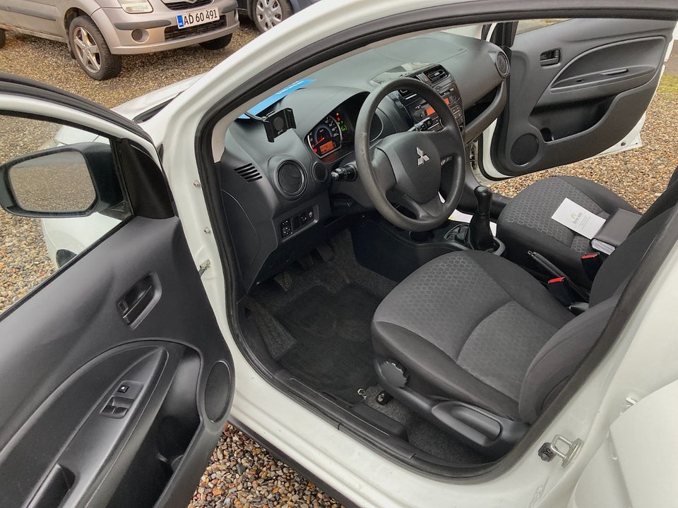 Mitsubishi Space Star 1,0 Inform 5d