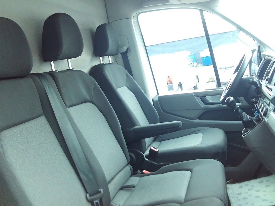 VW Crafter 35 2,0 TDi 177 Kassevogn L3H3