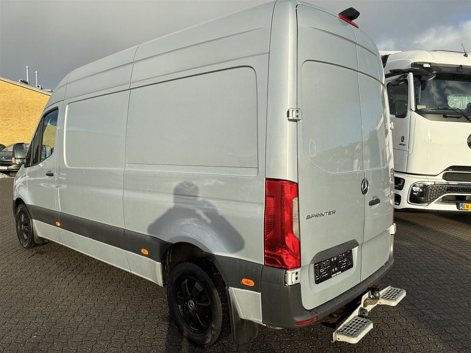 Mercedes Sprinter 214 2,2 CDi A2 Kassevogn aut. FWD