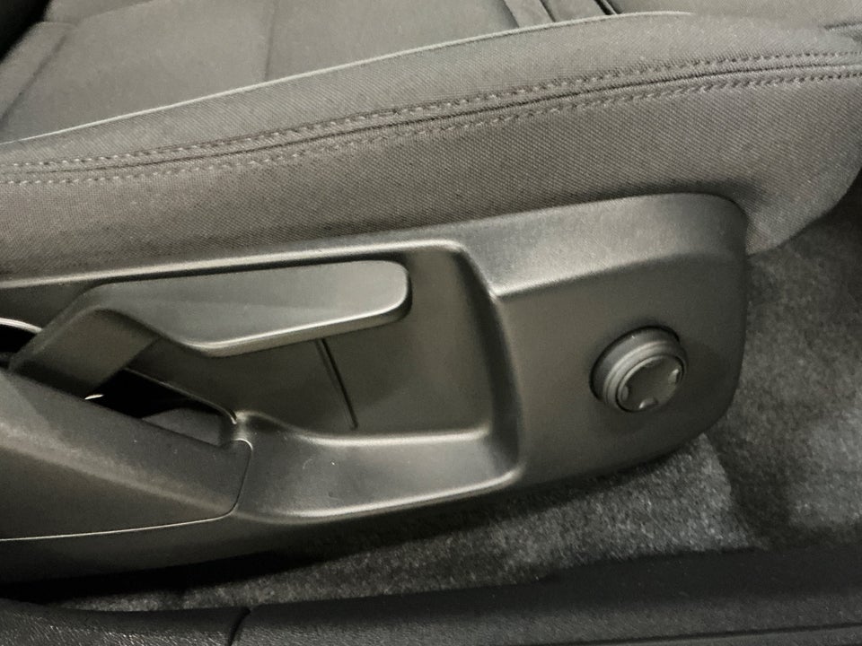 Volvo XC40 P6 ReCharge Core 5d