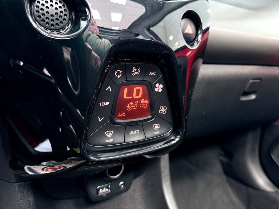 Citroën C1 1,0 VTi Funky Airscape 5d