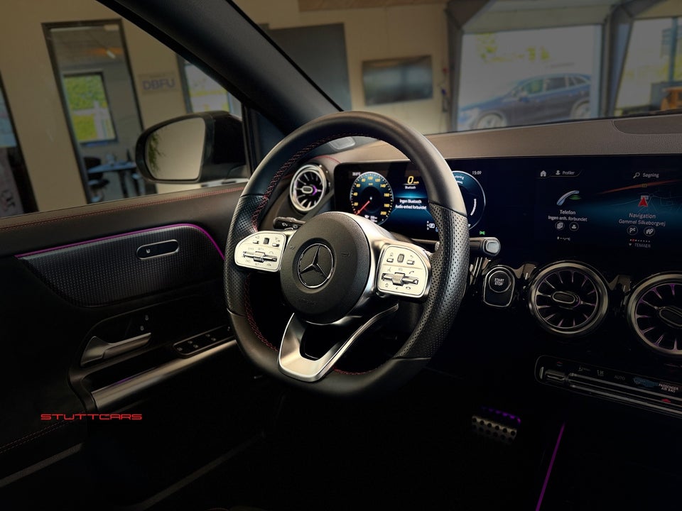 Mercedes EQA300 AMG Line 4Matic 5d