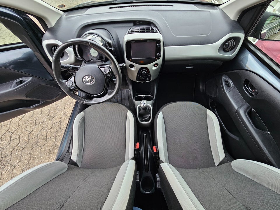 Toyota Aygo 1,0 VVT-i x-cite 5d