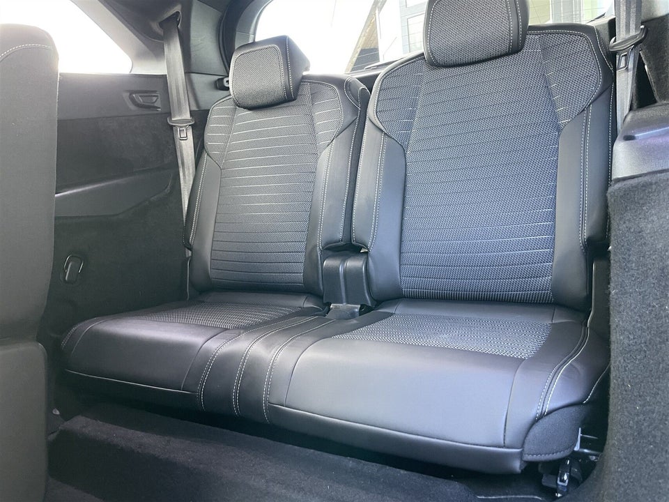 Peugeot e-5008 77 GT Pack 7prs 5d
