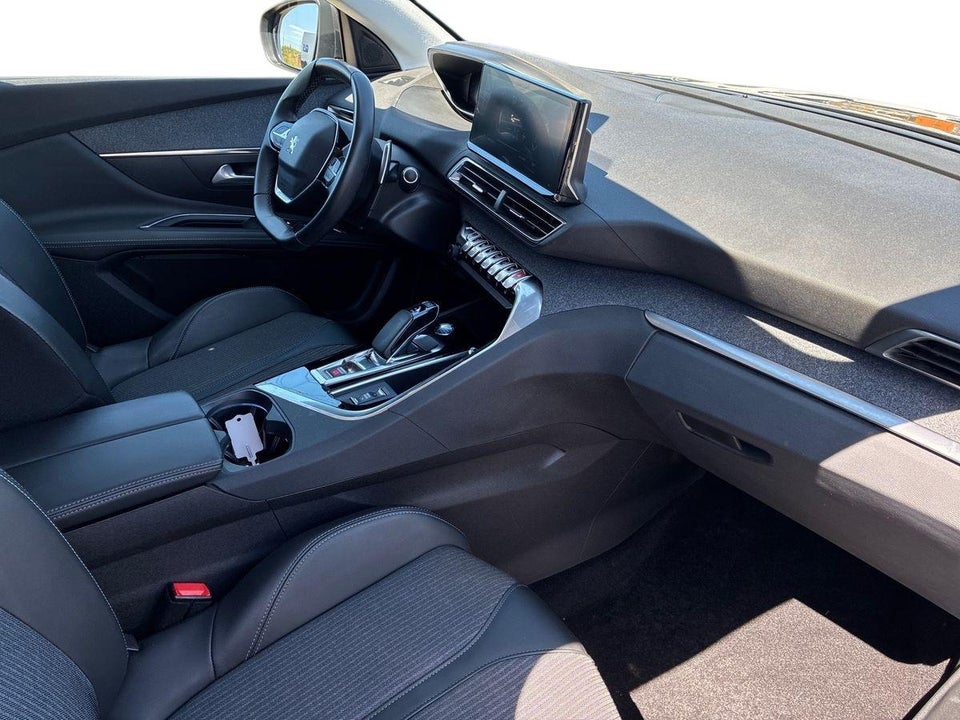 Peugeot 3008 1,6 Hybrid Allure Pack EAT8 5d