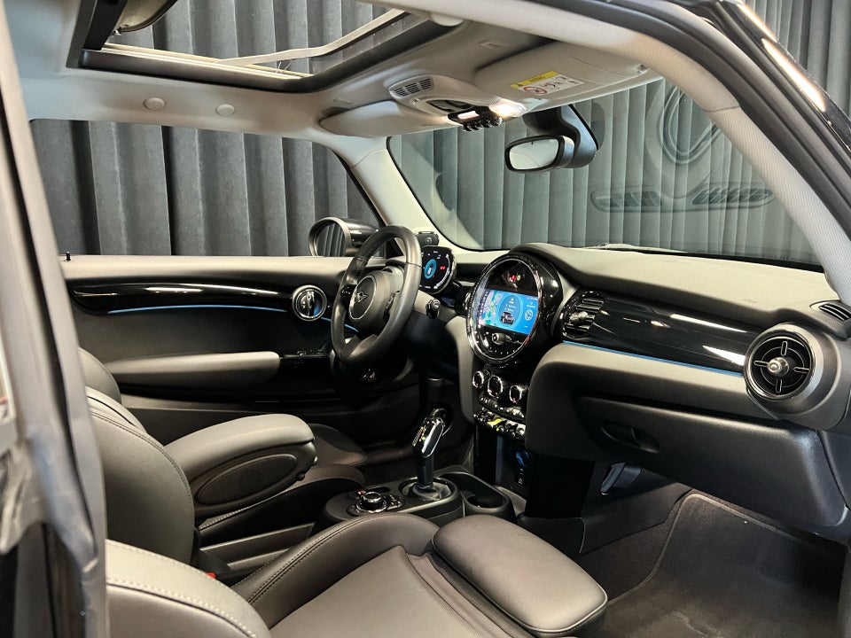 MINI Cooper SE Edition Premium Plus 3d