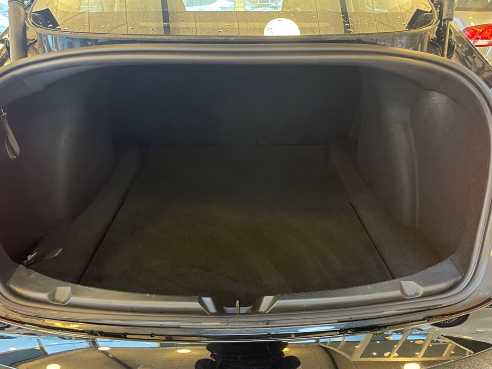 Tesla Model 3 Long Range RWD 4d