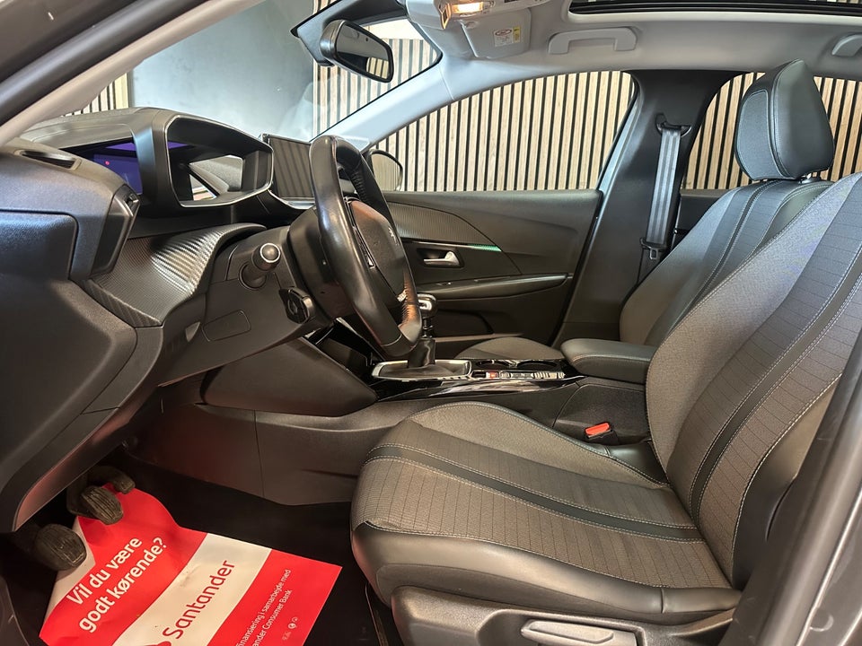 Peugeot 208 1,2 PureTech 100 Allure Sky 5d