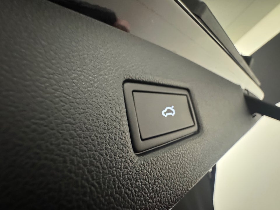 Ford Explorer 82 Select Extended Range 5d