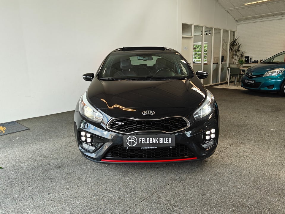 Kia Ceed 1,6 T-GDi GT Advance 5d