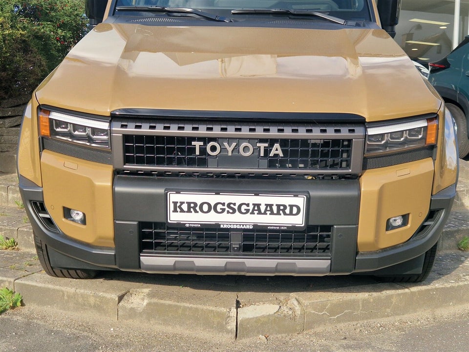 Toyota Land Cruiser 2,8 D-4D T4 aut. 5d