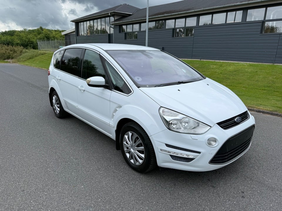 Ford S-MAX 2,0 TDCi 140 Titanium Van 5d