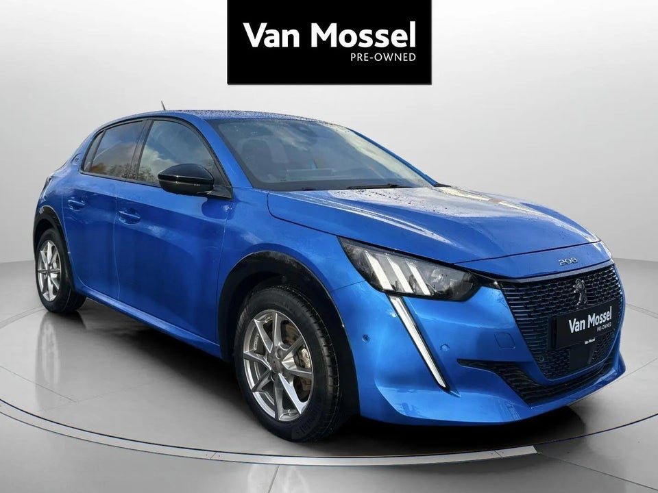 Peugeot e-208 50 GT 5d