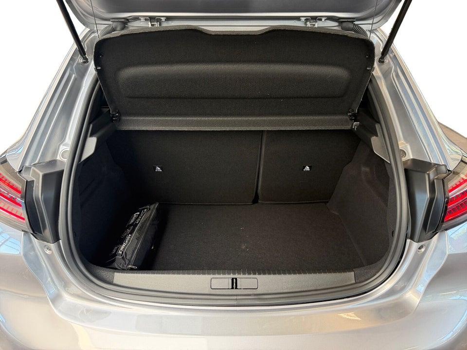 Peugeot e-208 54 GT 5d
