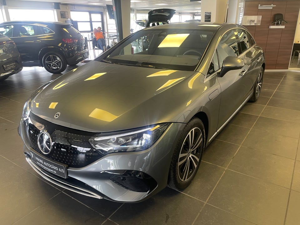 Mercedes EQE300 Electric Art 4d